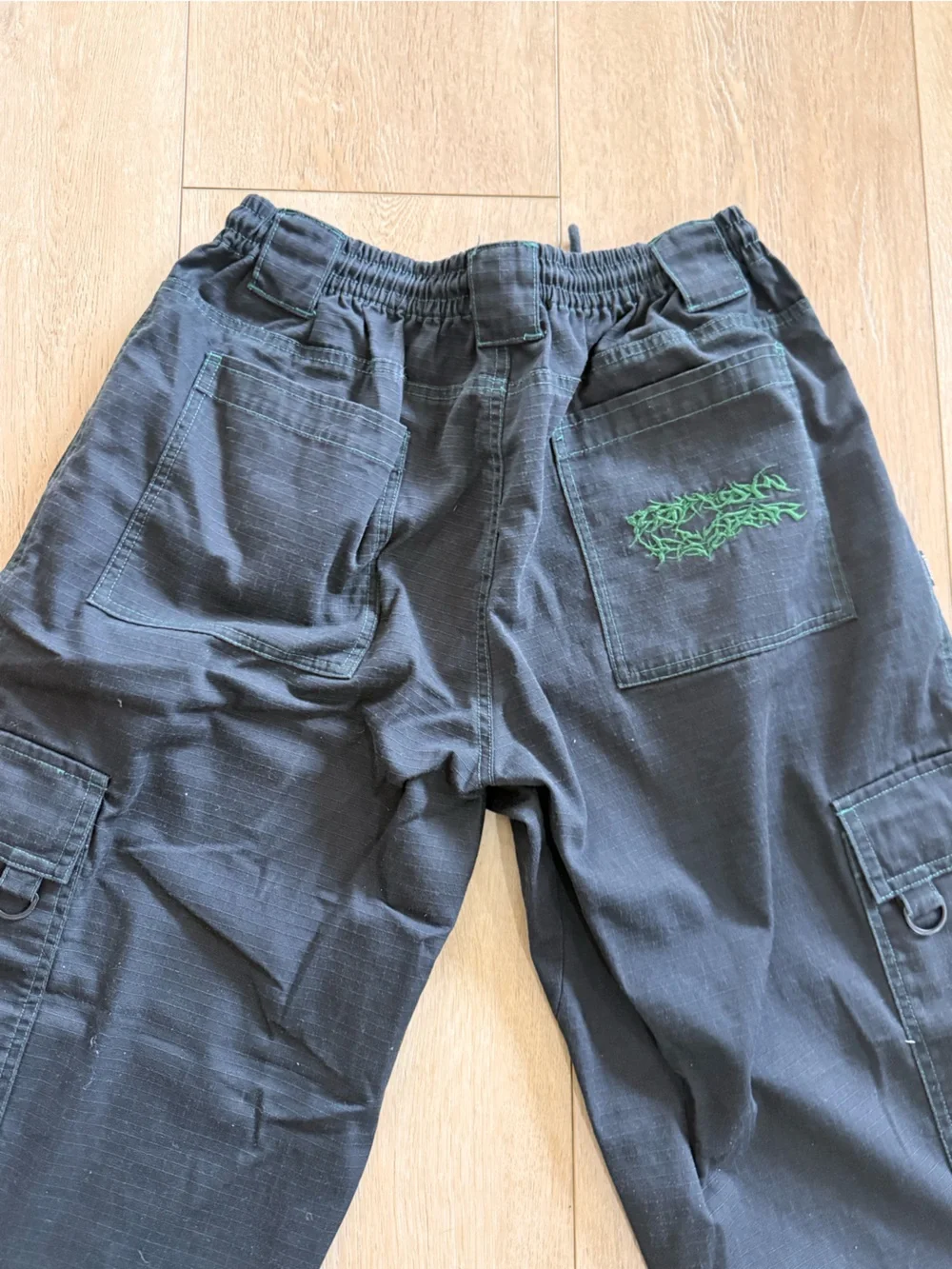 CCS skate‎ pants size small short
